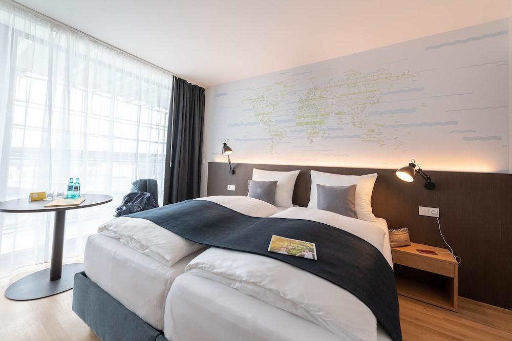 Jufa Hotel Hamburg Hafencity Exterior photo