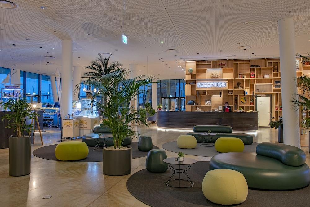 Jufa Hotel Hamburg Hafencity Exterior photo